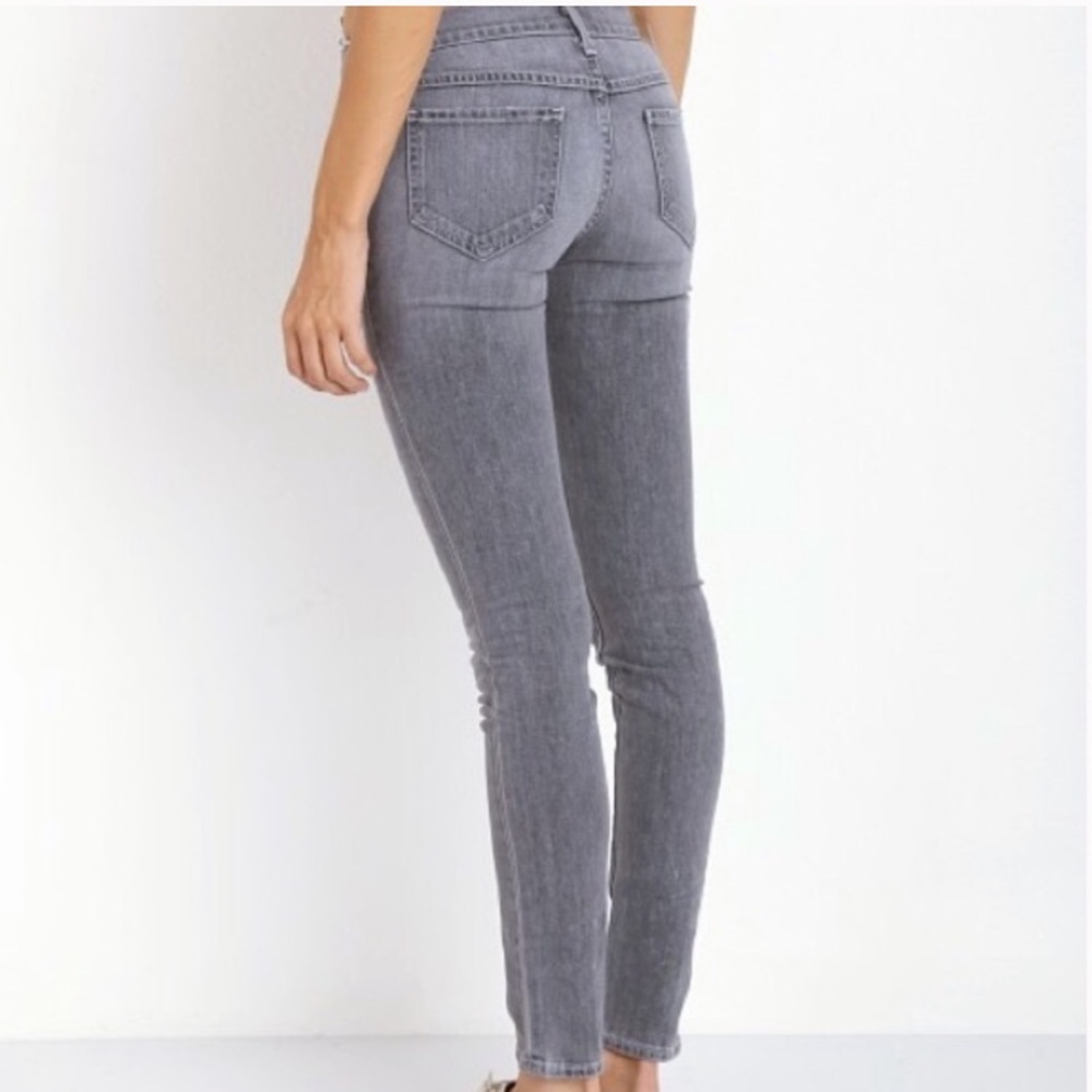 NEW! Wildfox Marianne Mid Rise Skinny Jean Size 25